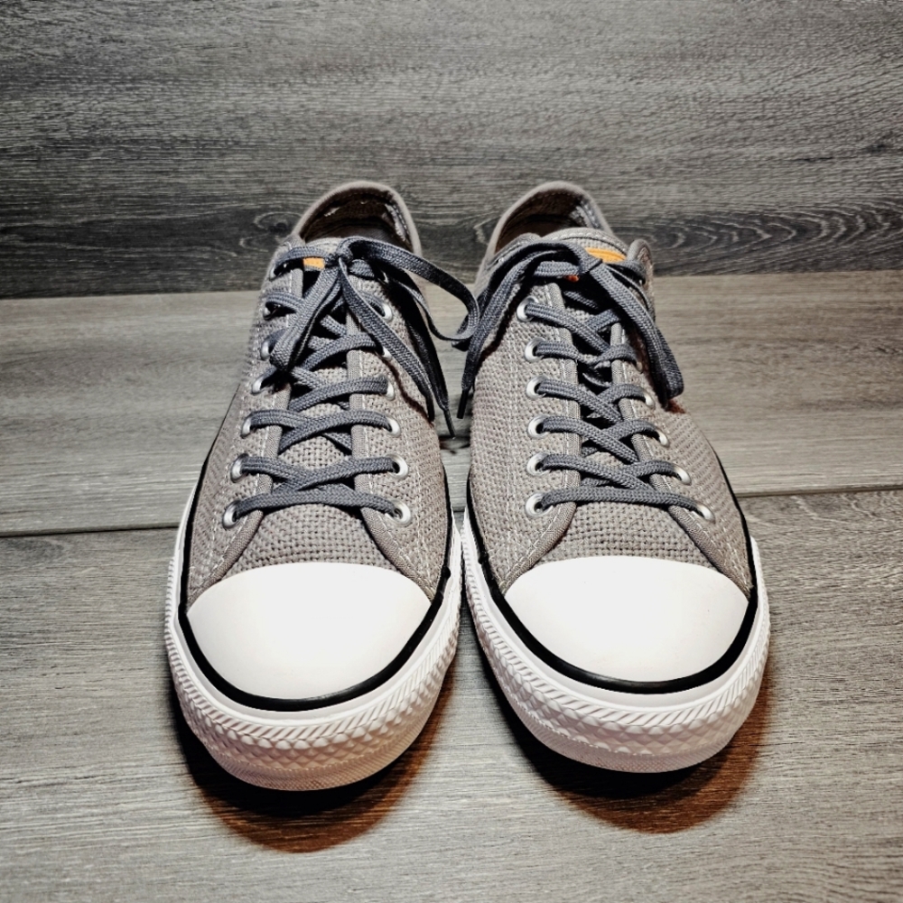 CONVERSE ALL STARS.            Gray Knit Sneakers.                    SC 147089f